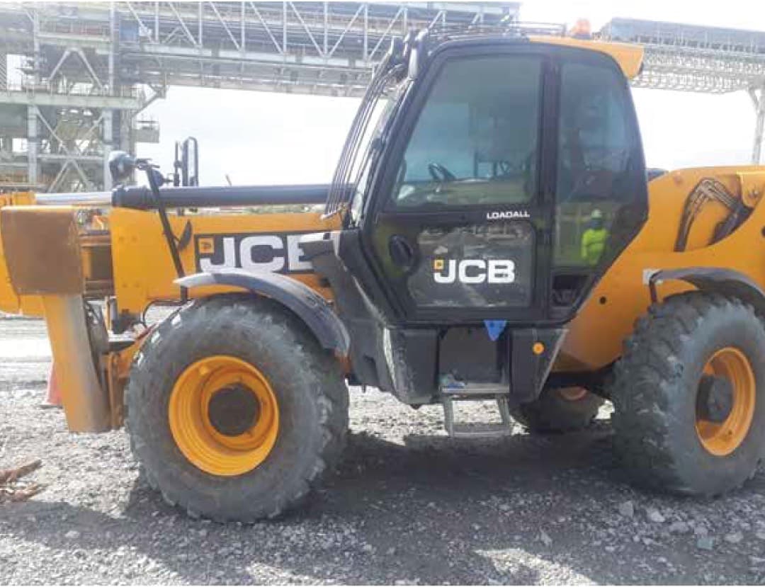 Grúa telescópica JCB 540-170 de 4 toneladas para izaje pesado
