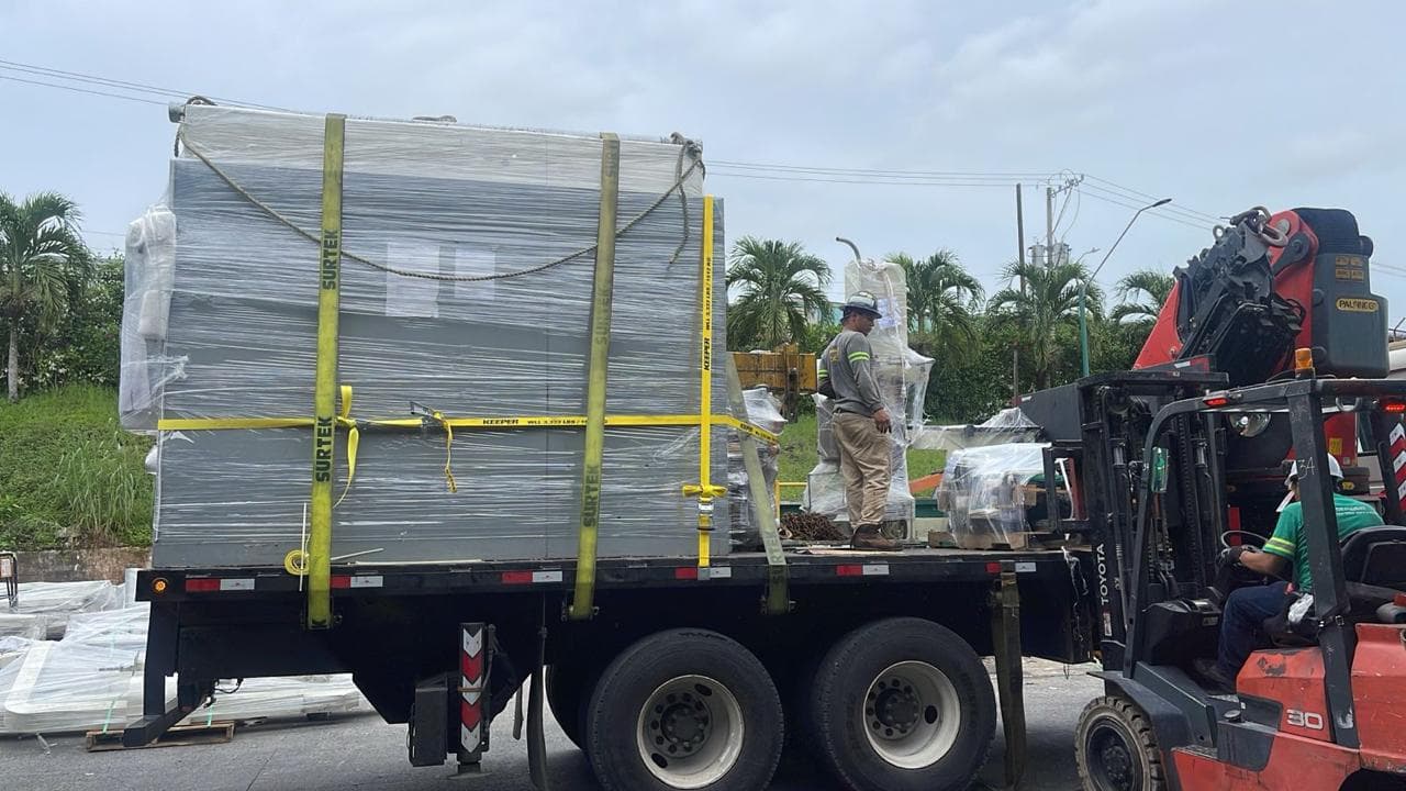 Carga, Transporte y Descarga de Equipos