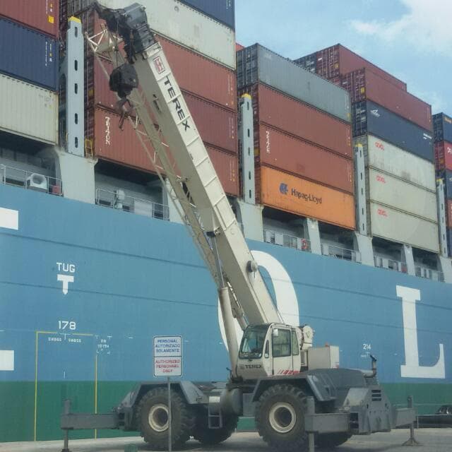 Mantenimiento a las Exclusas del Canal de Panamá