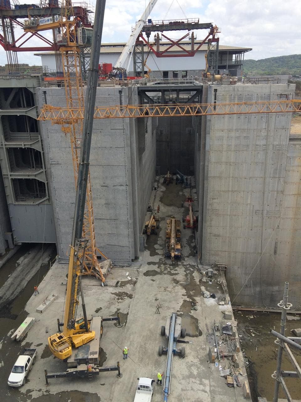 Montaje de Grúas Torre en la Ampliación del Canal de Panamá