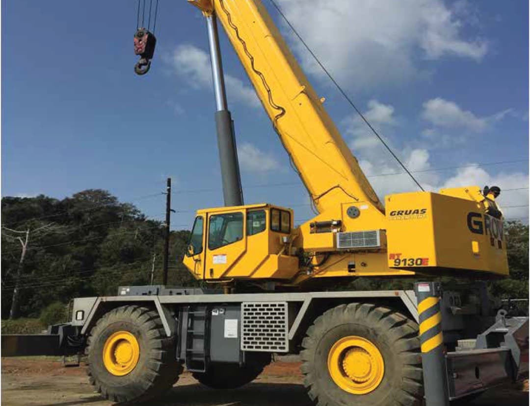 Grove RT9130E 130-ton mobile crane for heavy lifting