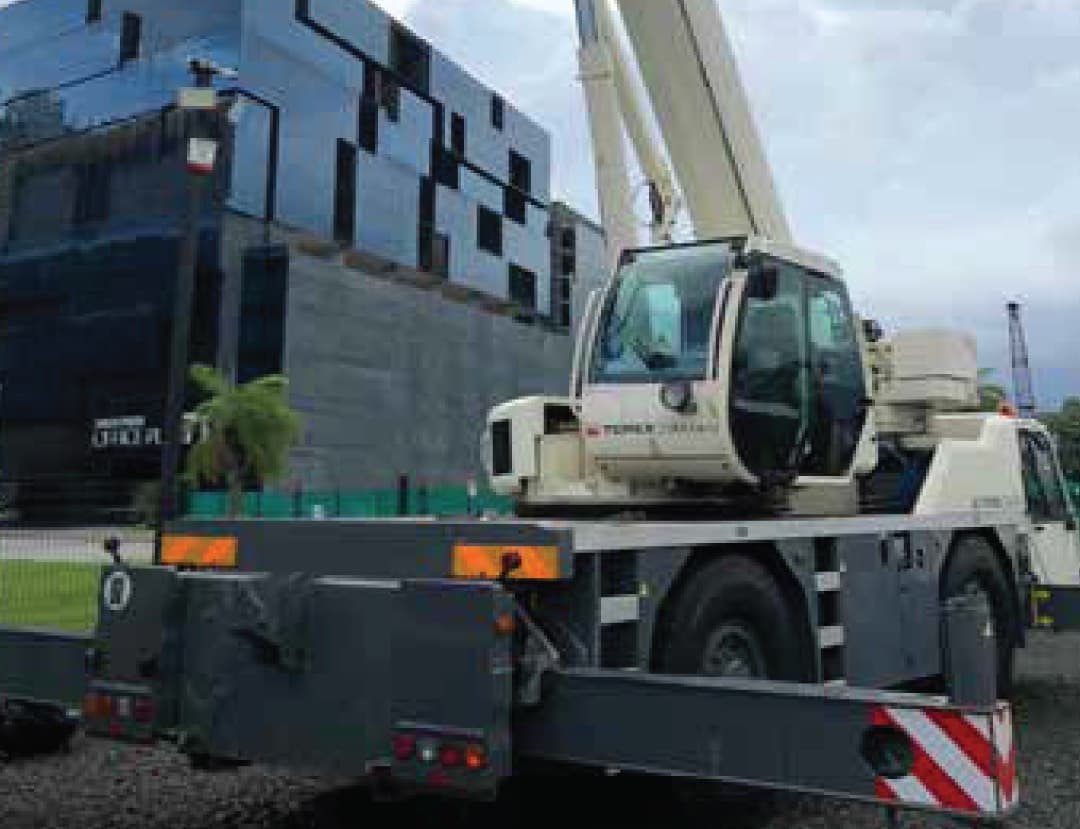 Terex AC35L 40-ton mobile crane for heavy lifting